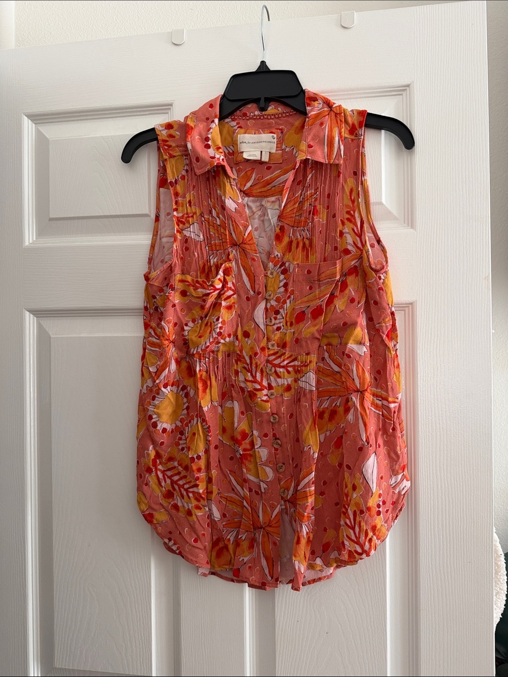 Anthropologie Coral Floral Sleeveless Button-Front top